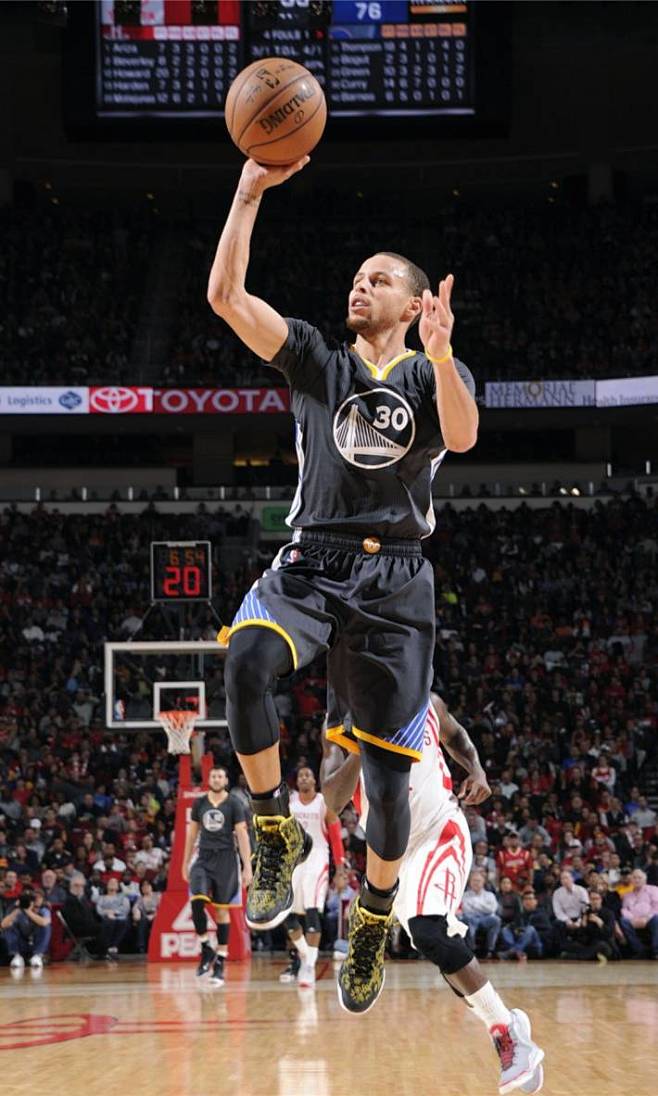 梅州vs英博：5外援PK3外援，刘祝润、杨铭锐首发，刘云出战（梅州对阵英博：外援5比3，刘祝润、杨铭锐首发，刘云出场）