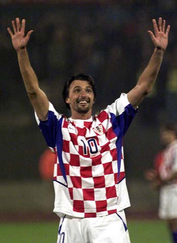 近10年欧冠门将零封率：拉亚54%第1，布冯47%第2，奥纳纳上榜（欧冠近十年门将零封率排行：拉亚54%登顶，布冯47%居次，奥纳纳在列）