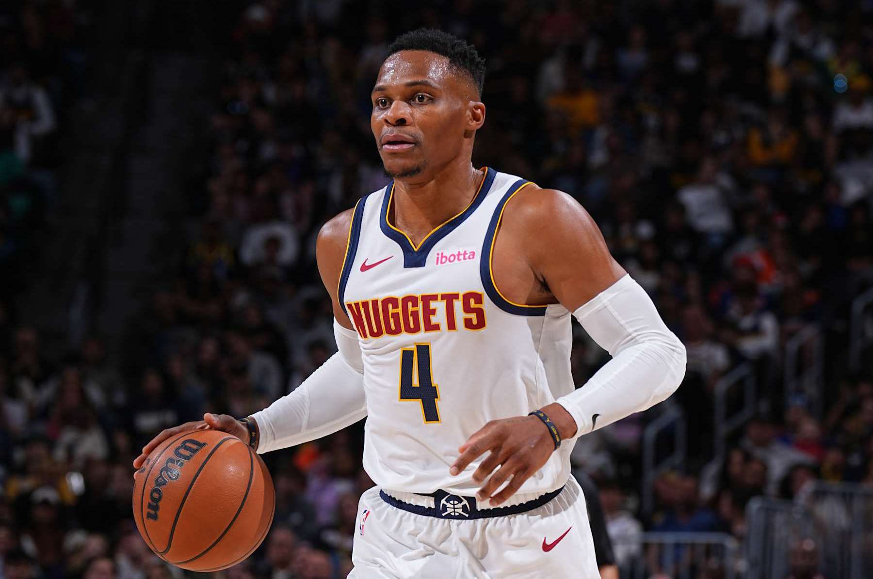 国际米兰、科莫竞彩分析：国米反击占优，有望主场取胜，科莫不败势头强劲。（国米与科莫赛前解析：国米反击占优看好主场称雄，科莫不败走势强劲）