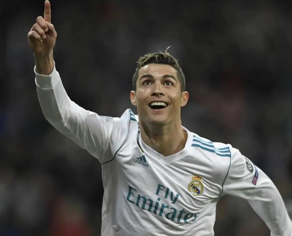 新疆阿图什杯11月15日开幕，艾菲尔丁担任喀什库克兰队主教练