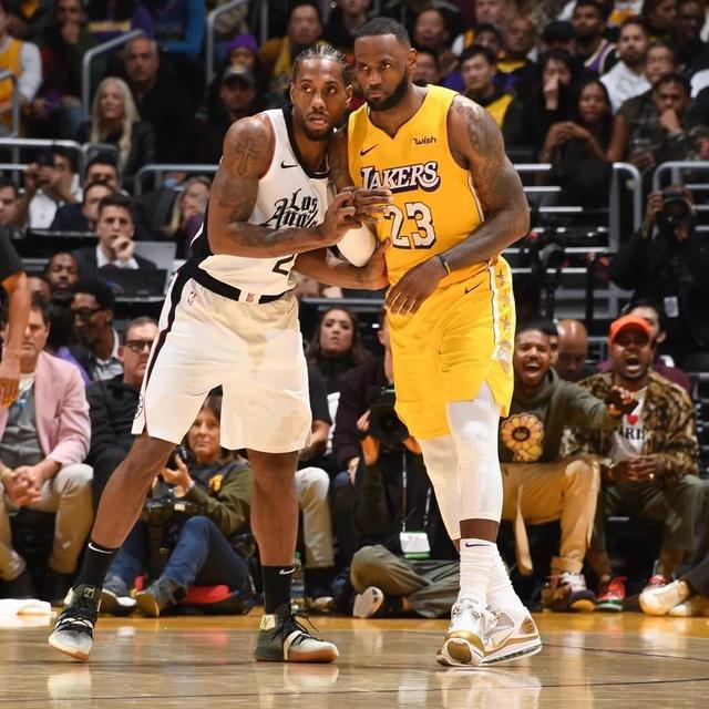 湖人老将经验决定比赛走势（湖人老将以经验左右战局）